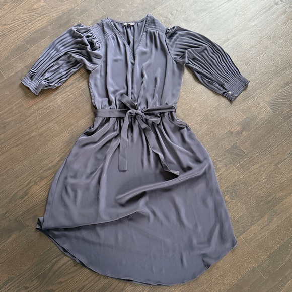 Current Air Navy pleated dress medium - Picture 7 of 7